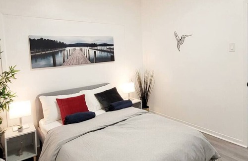 Sainte-Marie Apartment | Incredible 2 BDR in Montreal !