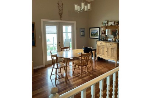 Black Mountain House | Incredible City View Along w/ A Beautiful Lake View