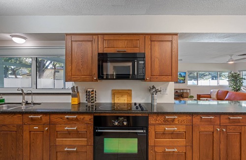 Clearwater House | Incredible Heated & Salt Water Pool Home w/Many Amenities by Emperor Rentals