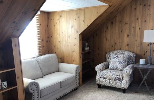 Moline Apartment | Incredible Location + Super Cozy