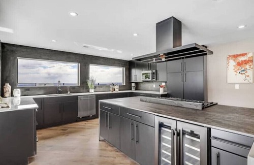 Northeast Heights House | Incredible Sandia Luxury Homenn