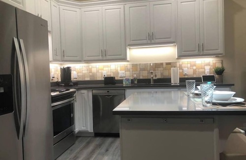 North Park Apartment | Incredible Views in Downtown Provo