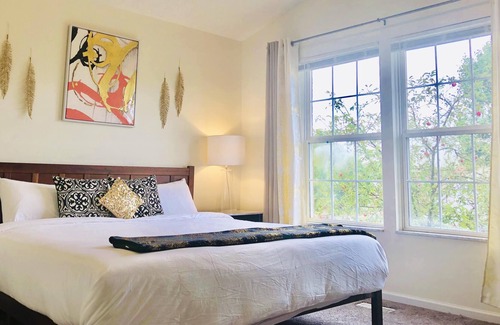 Galloway House | Independent 4 Bedroom House near Columbus Downtown / OSU