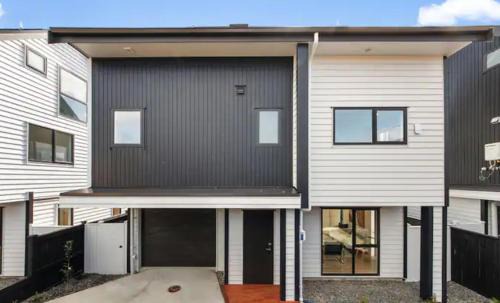 Auckland Bed & Breakfast | Independent Bathroom, Free Carpark 10B-3