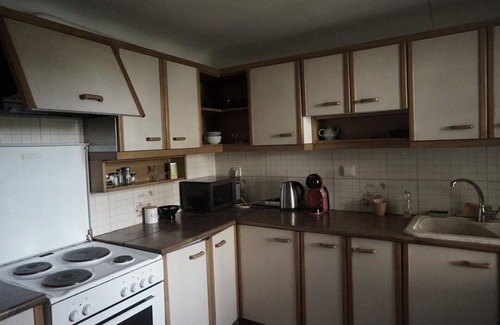 Kolokinthou Apartment | Independent entrance Apt 130m2 Garden Priv.Parking