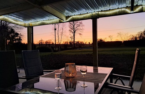 Plounevez-Quintin Cottage | Independent private garden - covered terrace - play area - quiet - nature