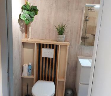 Sigournais Apartment | Independent studio rentals