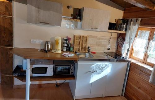 Sigournais Apartment | Independent studio rentals