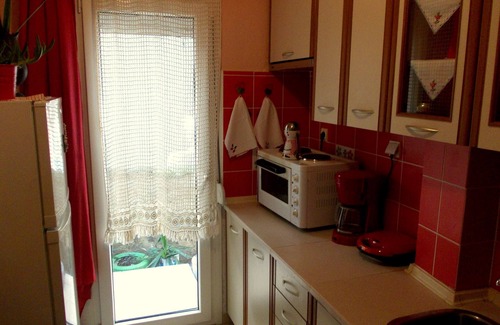 Thessaloniki Apartment | Indepentent space, central, quiet, practical, close to the coast.