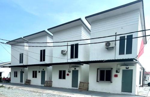 Jenjarom Villa | Inderapura Villa Free Parking