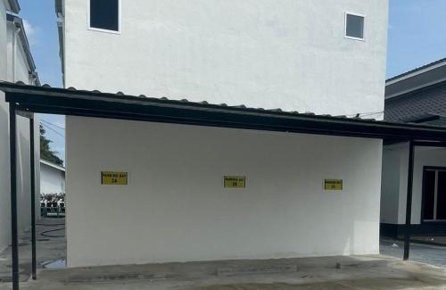 Jenjarom Villa | Inderapura Villa Free Parking
