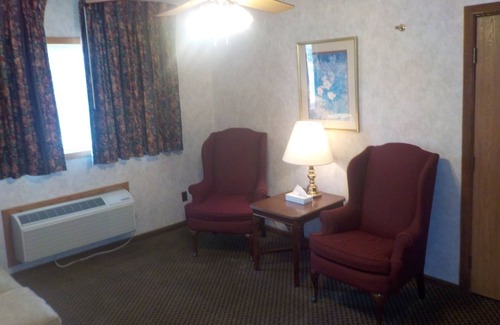 Albia Hotel | Indian Hills Inn & RV Park