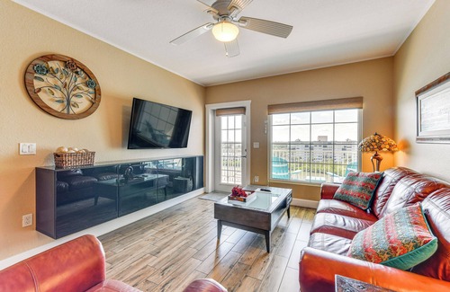 Independence Square Condo | Indian Rocks Beach Condo: 2 Balconies, Near Ocean!