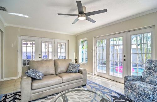 Indian Rocks Beach House | Indian Rocks Beach Home - 2 Blocks to Beach!