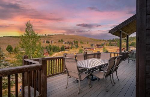 Innsbruck Val Moritz House | Indian Trail Cabin cabin