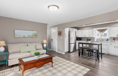 Portage House | Indiana Dunes Portage Duplex with view of the water