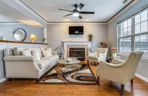 Pike House | Indianapolis Home with Private Yard about 8 Mi to Dtwn!
