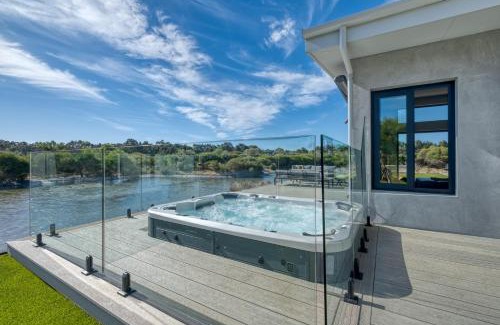 Wilyabrup House | INDICA HEMP HOUSE - Multi Award Winning-Luxury-Eco designed house-lake views-hot tub-Cinema