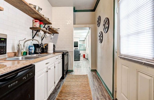 Central Oklahoma City House | Indie Escape 1,blocks away from Plaza District