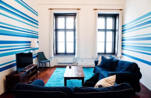 Belso-Ferencvaros Apartment | Indigo Apartment With Free Parking