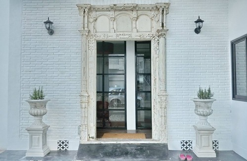 Chang Phueak Apartment | Indochine Residences - 4 Bed Suites