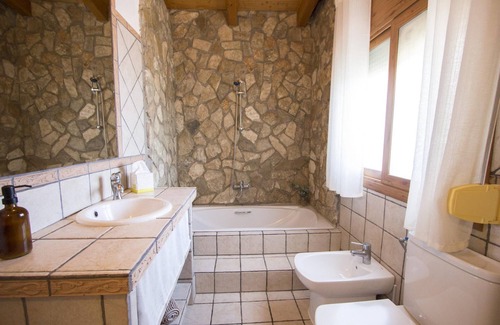 Subirats Villa | Indoor AND outdoor pools, Sauna, Gym, Games Area