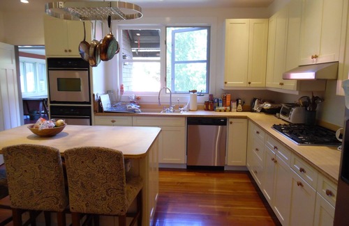 Salt Spring Island House | Indoor Pool, Beach Access, Heritage Home, Sleeps 10, Five Bedrooms, Close 2 town