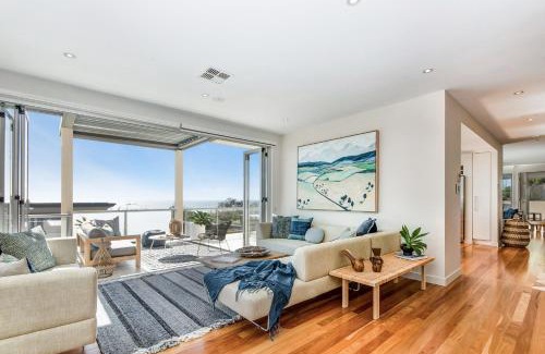 Castaways Beach House | Indulge at Iluka, Castaways Beach