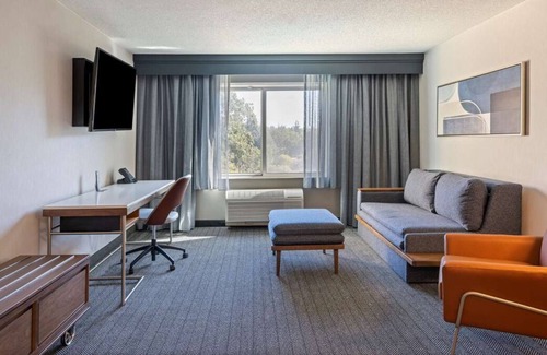 San Ramon House | Indulge in Home Like Comfort! Spacious 1BR Suite, Pet-friendly, Free Parking!