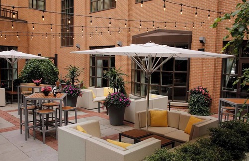 Bloor-Yorkville House | Indulge in Luxury: Heated Indoor Pool, Dining Experiences & Pet-Friendly