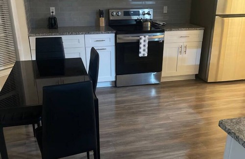 Irondale House | Indulge in Serenity: Elegant 4 bedroom Haven, Jonesboro's Finest Stay Experience
