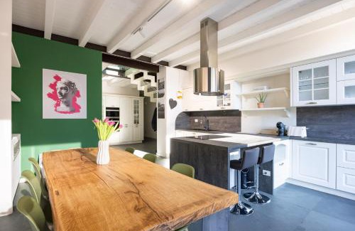 Sant'Eufemia Apartment | Industrial Loft - Garage-Netflix-wifi