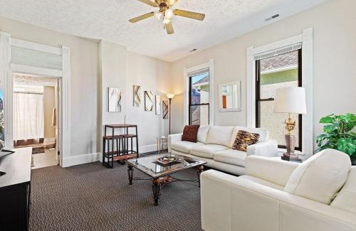 Babe Denny House | Indy Stadium Villa 707
