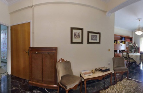 Kolokinthou Apartment | Inexpensive comfortable near city center apartment