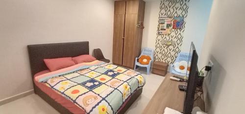 Batu Lintang Apartment | Infinity City View Pool Kozi Square