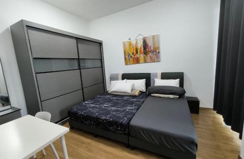 Sentul Apartment | Infinity pool! High Speed WiFi! Rica Residence!