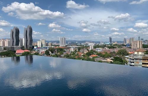 Sentul Apartment | Infinity pool! High Speed WiFi! Rica Residence!