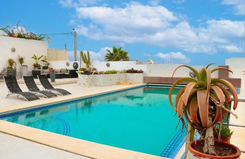 Mirleft House | Infinity View 4 Bed Pool Villa