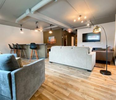 De Smet Apartment | Ingalls Flat