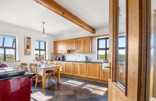 Connemara House | Inishnee Haven