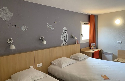 Chambray-les-Tours Hotel | initial by balladins Tours Sud