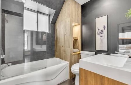 Boischatel Apartment | Initial Wolfe Chutes-montmorency