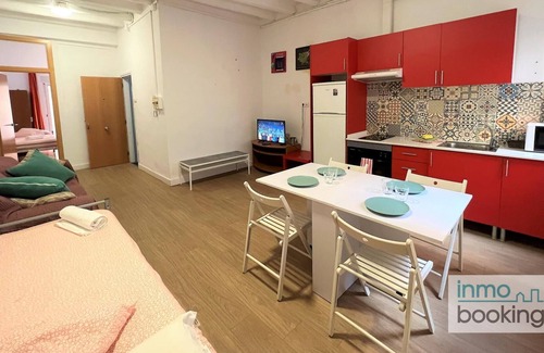 Reus Apartment | Inmobooking the Recs, apartment in the center of Reus