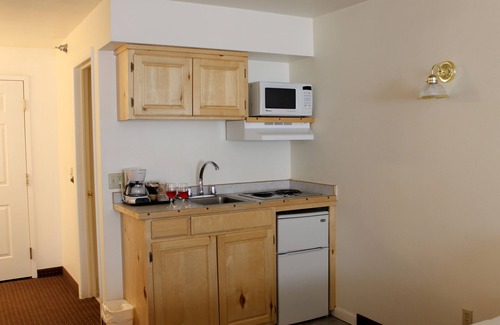 Lander Hotel | Inn at Lander, Travelodge by Wyndham