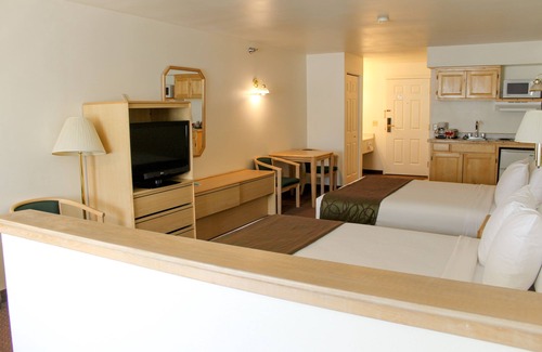 Lander Hotel | Inn at Lander, Travelodge by Wyndham