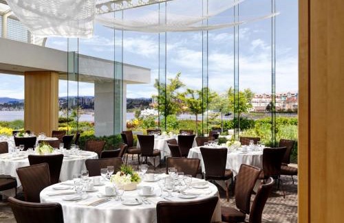 Inner Harbour Hotel | Inn at Laurel Point