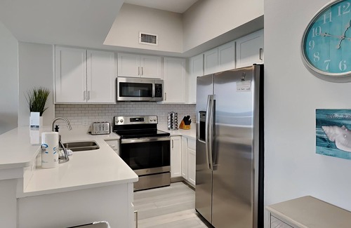 Navarre Beach Condo | Inn at Summerwinds by Southern Vacation Rentals