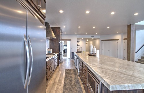 Garden City House | Inn at the Beach - Breathtaking 18 Bedroom Reunion & Corporate Retreat Center!