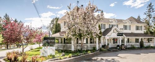 East Kootenay Hotel | Inn on Canyon