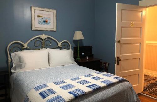 Glen Rose Hotel | Inn On The River